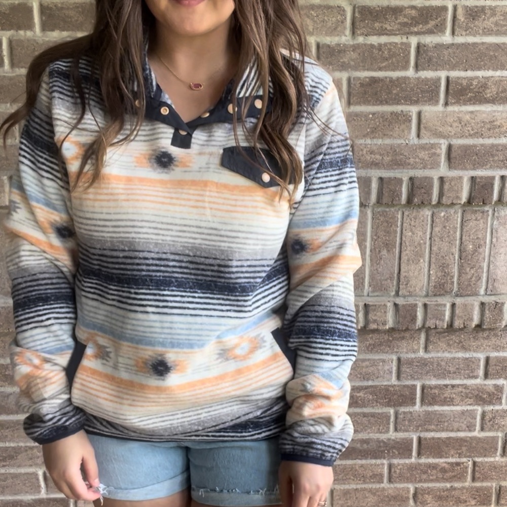 Cinch 1/4 button up pull over